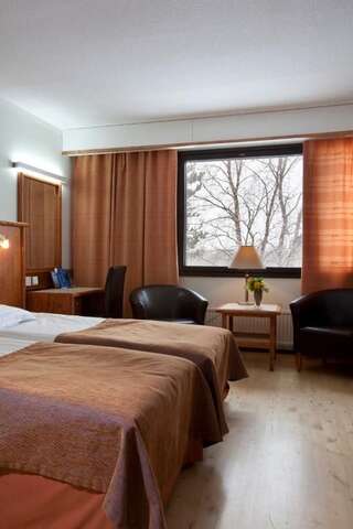 Отель Hotel Ivalo Ивало Стандартный двухместный номер с 2 отдельными кроватями-2
